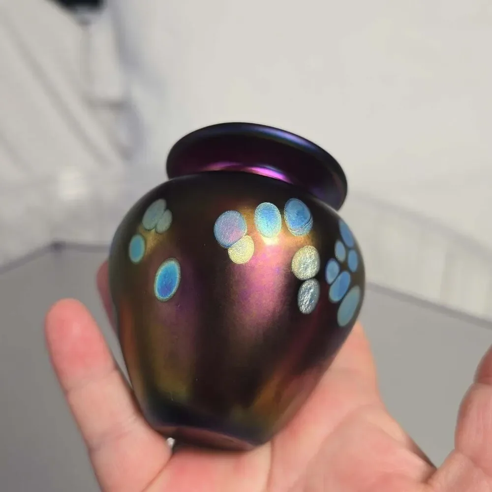 Stunning Iridescent Metallic Oil Spot Art Glass Vase Artist Signed Vintage 3" - Picture 13 of 16